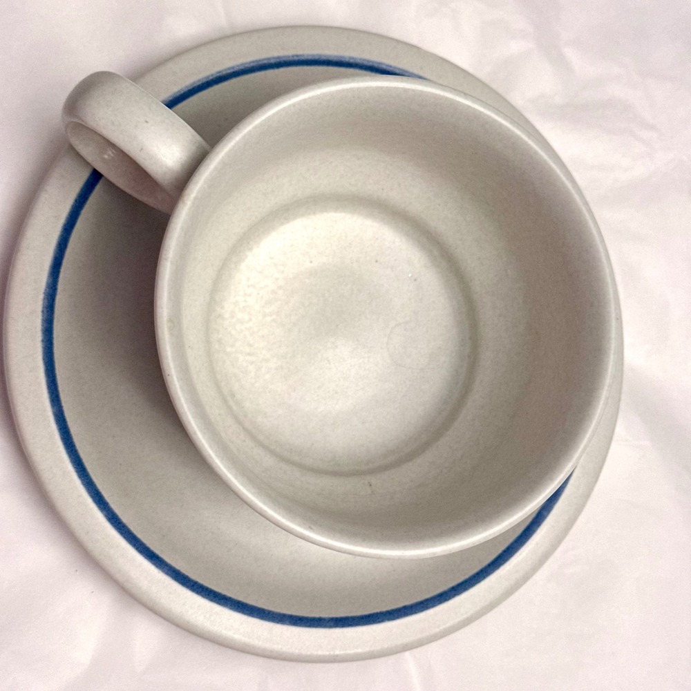 Pfaltzgraff Yorktowne Ring Handle Soup Cup & Saucer Stoneware USA 4 available - Picture 5 of 9